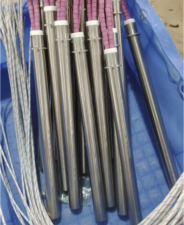 車(chē)載顯示3D玻璃蓋板_ 950度高溫干燒發(fā)熱棒_ 專(zhuān)業(yè)品質(zhì)